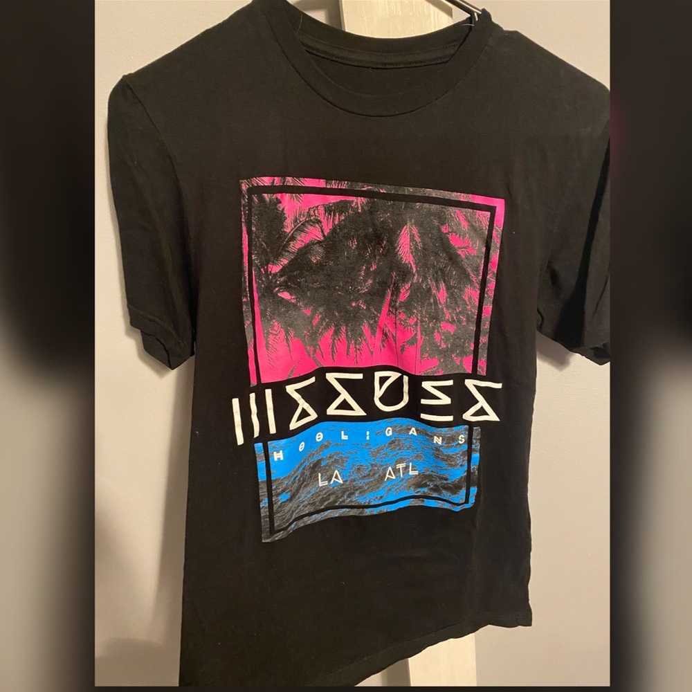ISSUES band shirt